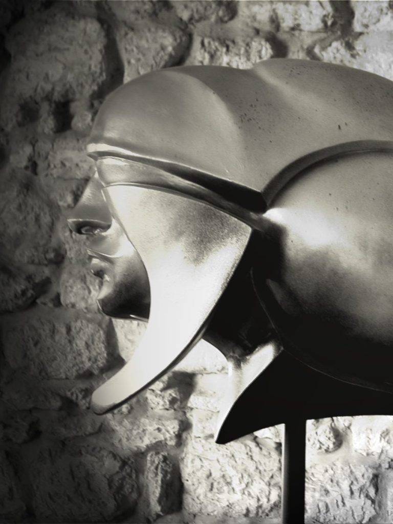 Sculpture en matériau composite de profil